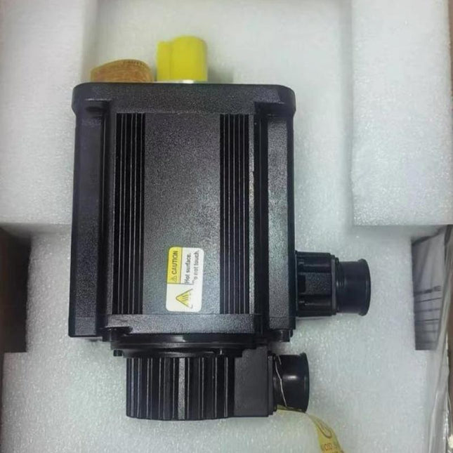 TLP-B200-300-DJMD2 - SERVOMOTOR 400V 3KW FRAME 200 SEM FREIO